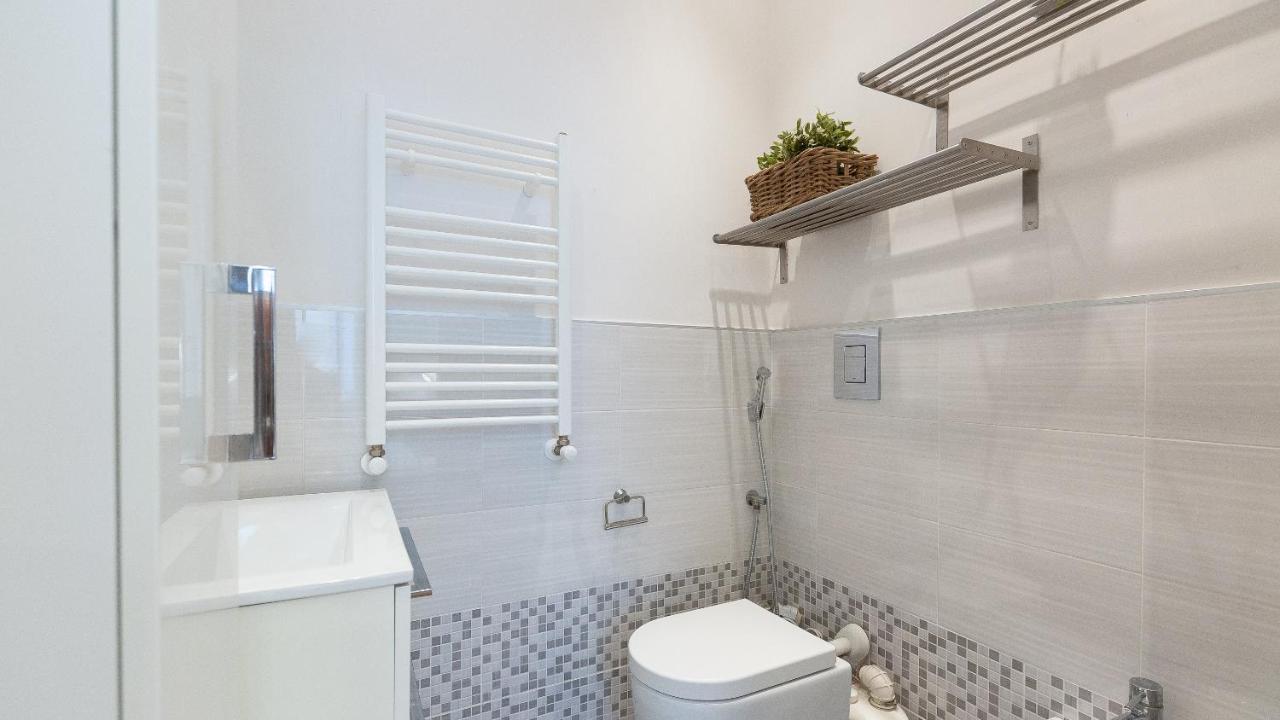 Vittoria Rental In Rome Exterior photo